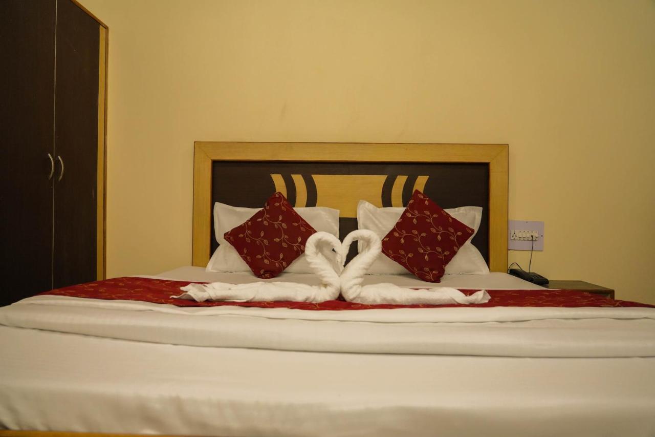 Hotel Grass Land Manāli Екстериор снимка